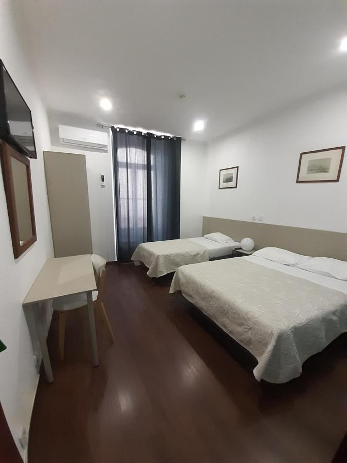Pensao Nova Goa Hotell Lisboa Exteriör bild