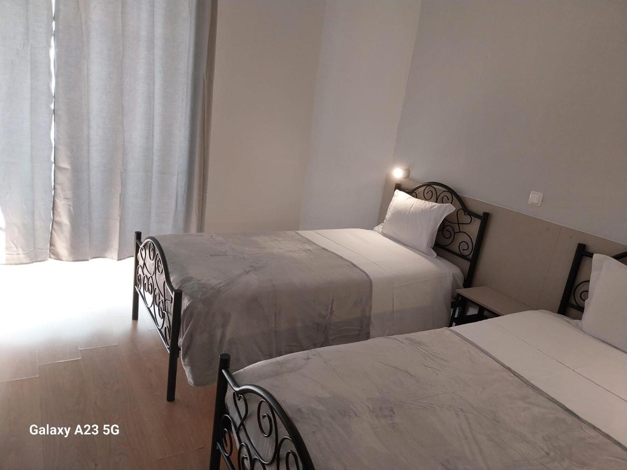 Pensao Nova Goa Hotell Lisboa Exteriör bild